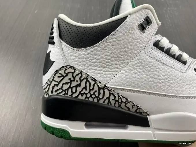HYPE Jordan Ducks Oregon Retro 594282233 Crew Pit White 3 0604